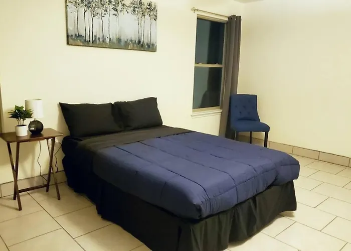 Lovely Master Room 1 Near Austin & San Marcos